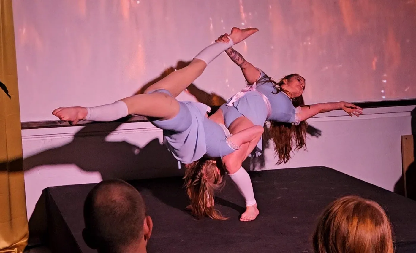 Grady twins acrobatics - The Shine 2023