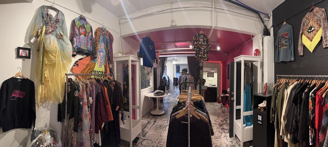 Inside Beaumont V!ntage